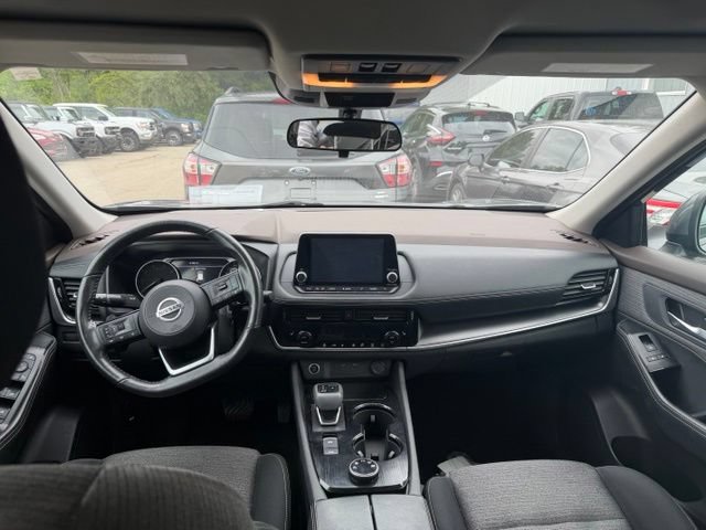 Used 2021 Nissan Rogue SV AWD/4WD image 7