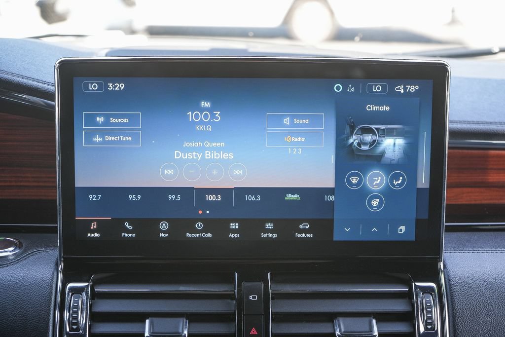 Certified 2024 Lincoln Navigator Premiere AWD/4WD image 19