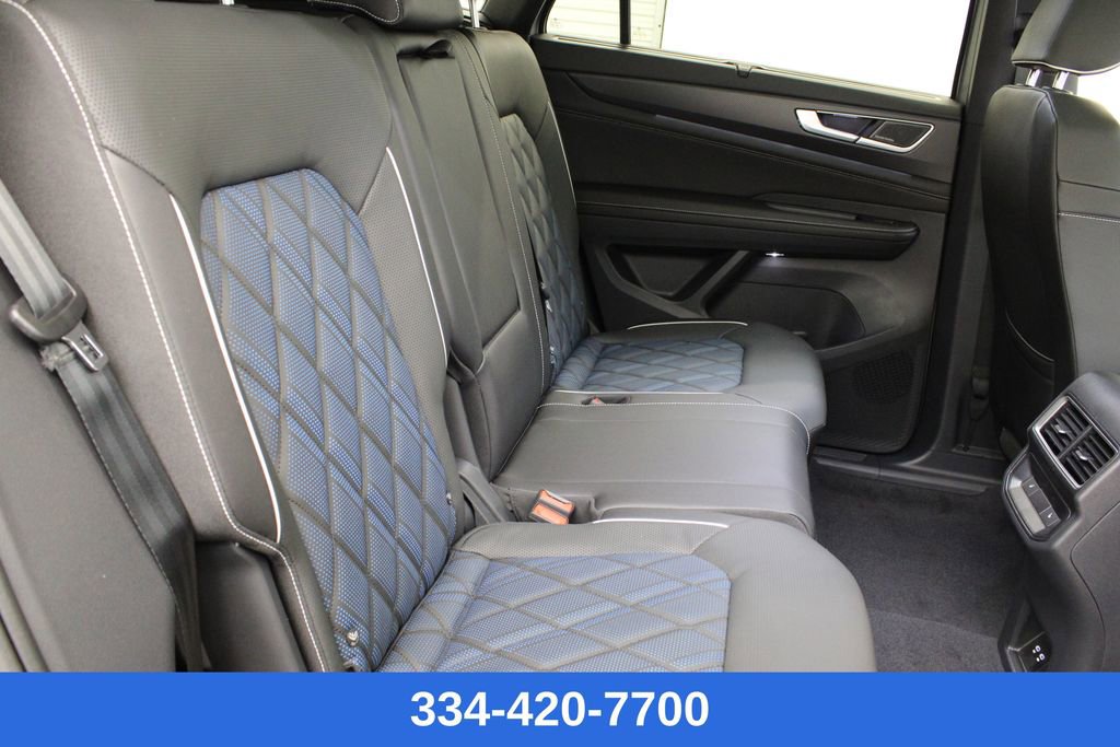 New 2025 Volkswagen Atlas Cross Sport SEL Premium R-Line image 18