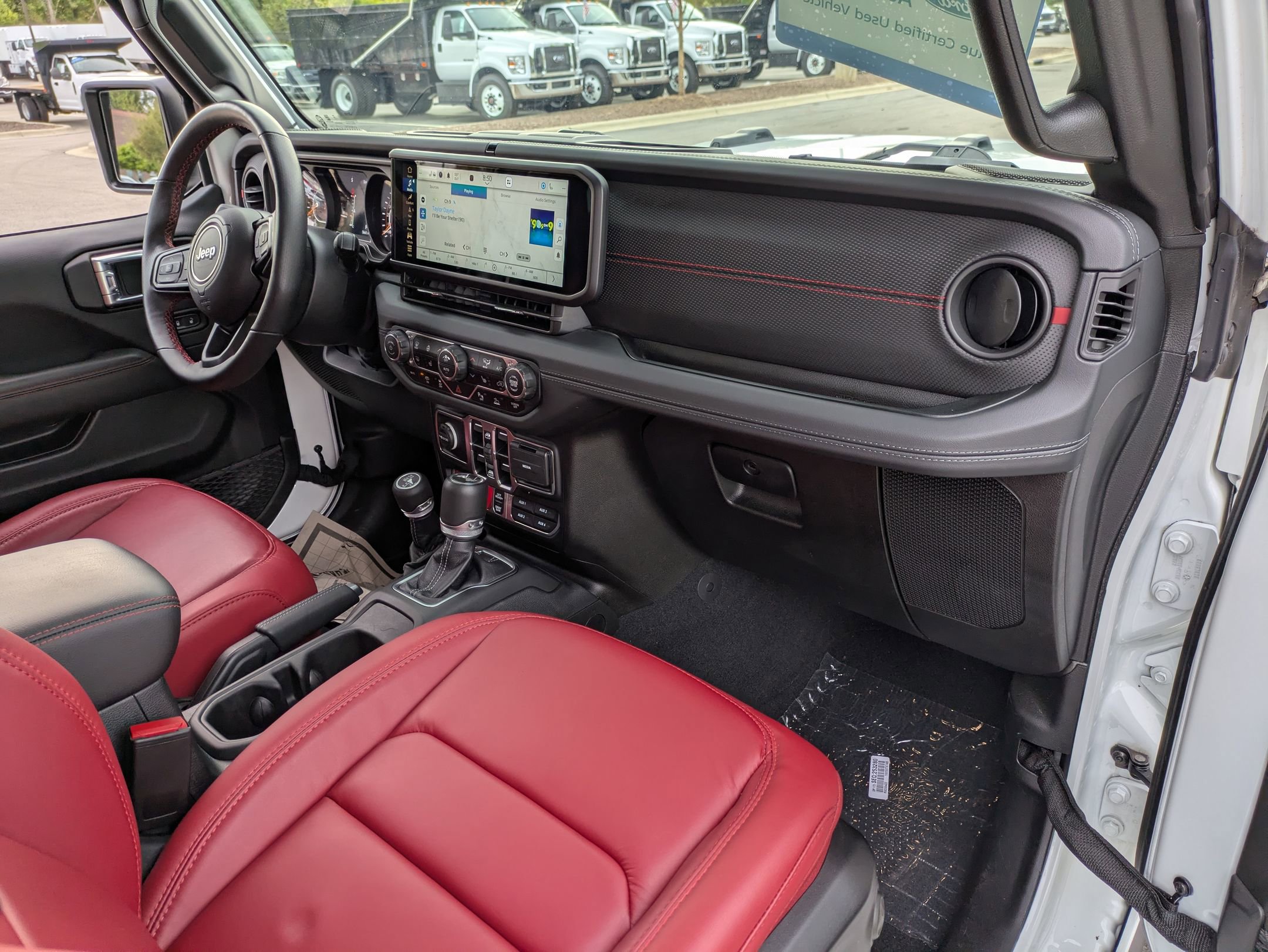 Used 2024 Jeep Wrangler Unlimited Rubicon 392 image 39