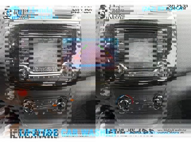 Used 2016 Nissan Sentra SV image 6