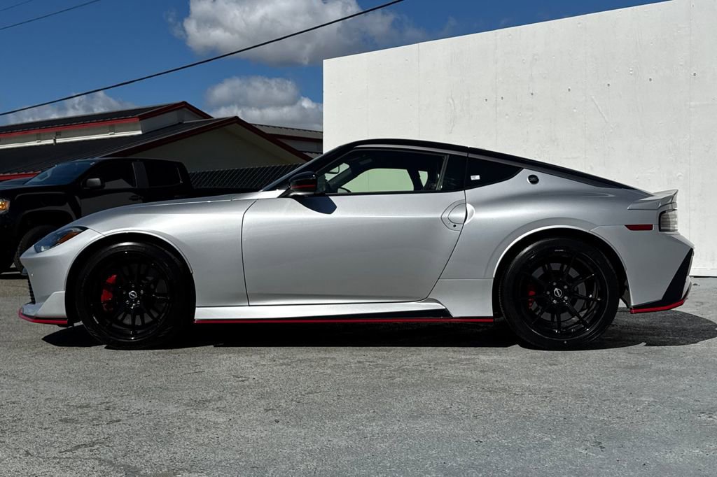 Used 2024 Nissan Z NISMO w/ Floor Mat Package image 6