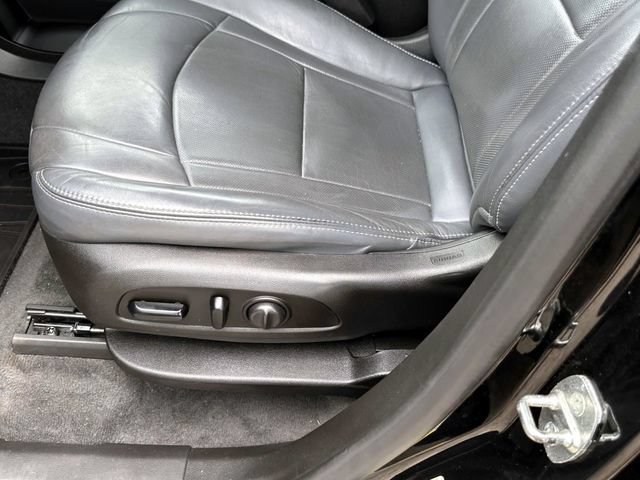 Used 2019 Buick Enclave Essence AWD/4WD image 20