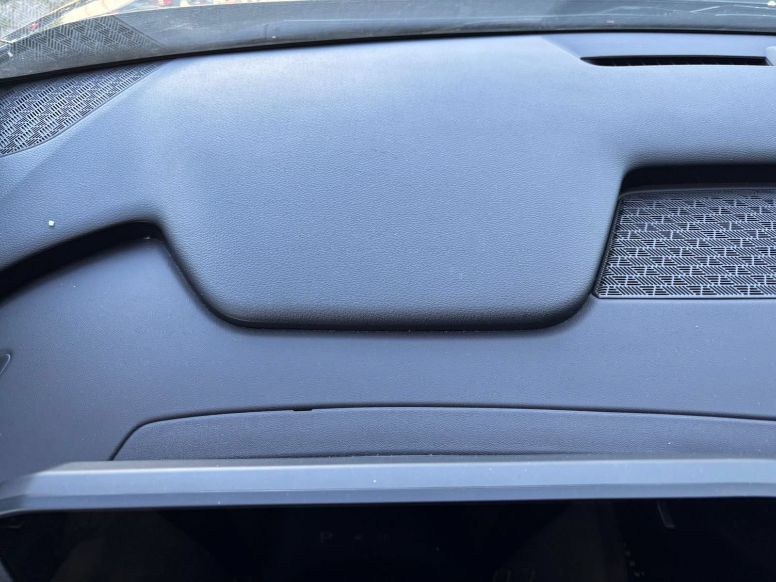 Used 2026 Kia Carnival FWD image 36