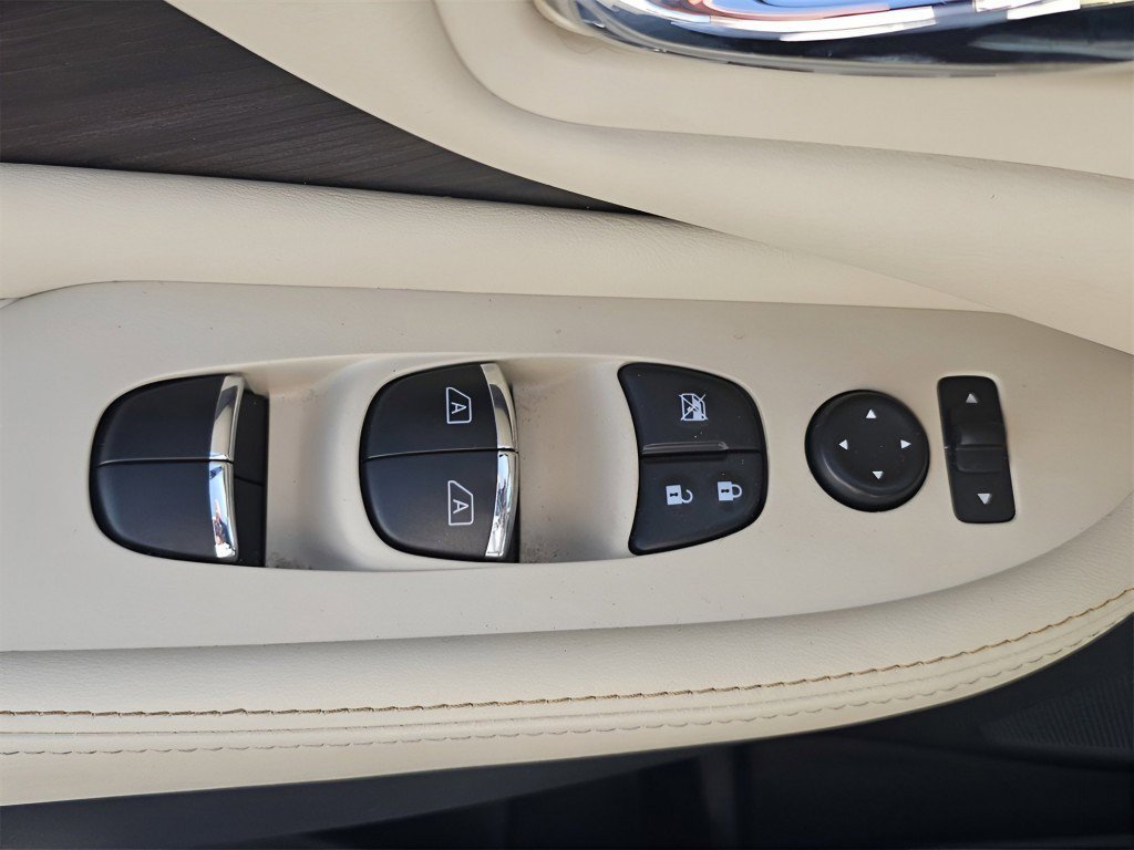 Used 2022 Nissan Murano Platinum w/ Cargo Package image 29