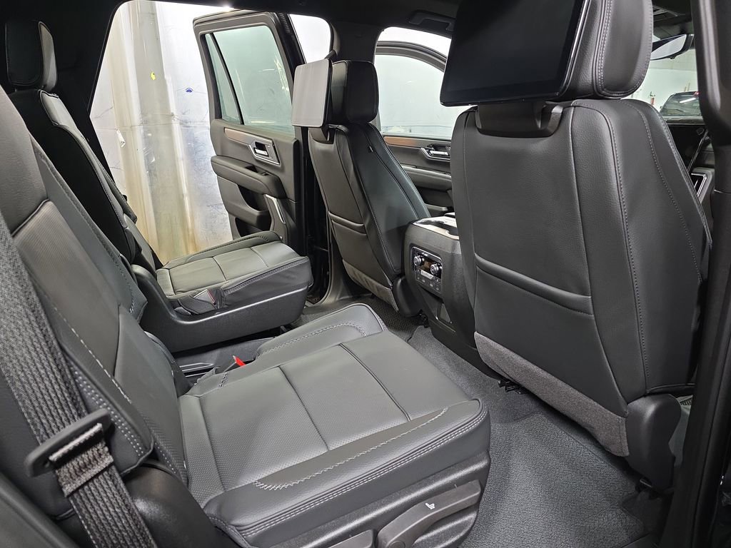New 2026 GMC Yukon Denali w/ Denali Reserve Package image 11