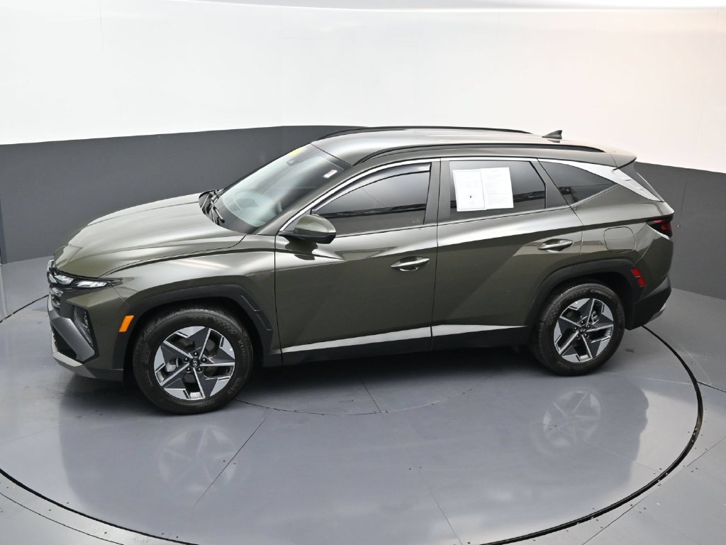 Used 2025 Hyundai Tucson SEL FWD image 19