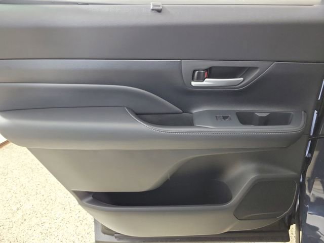 Used 2025 Toyota Grand Highlander AWD Hybrid image 15