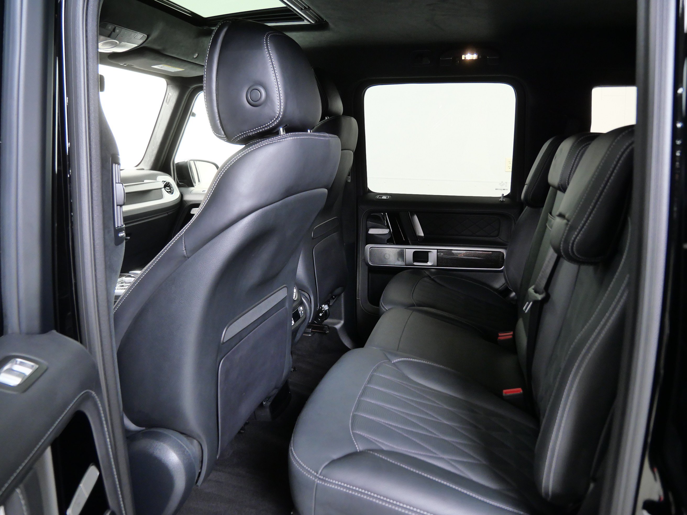 Used 2023 Mercedes-Benz G 550 image 14