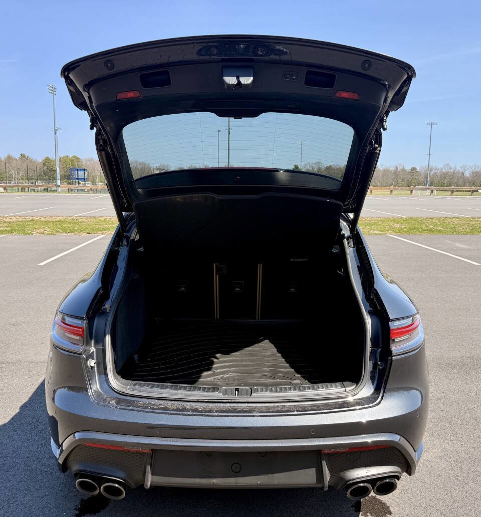 Used 2024 Porsche Macan w/ Premium Plus Package AWD/4WD image 16