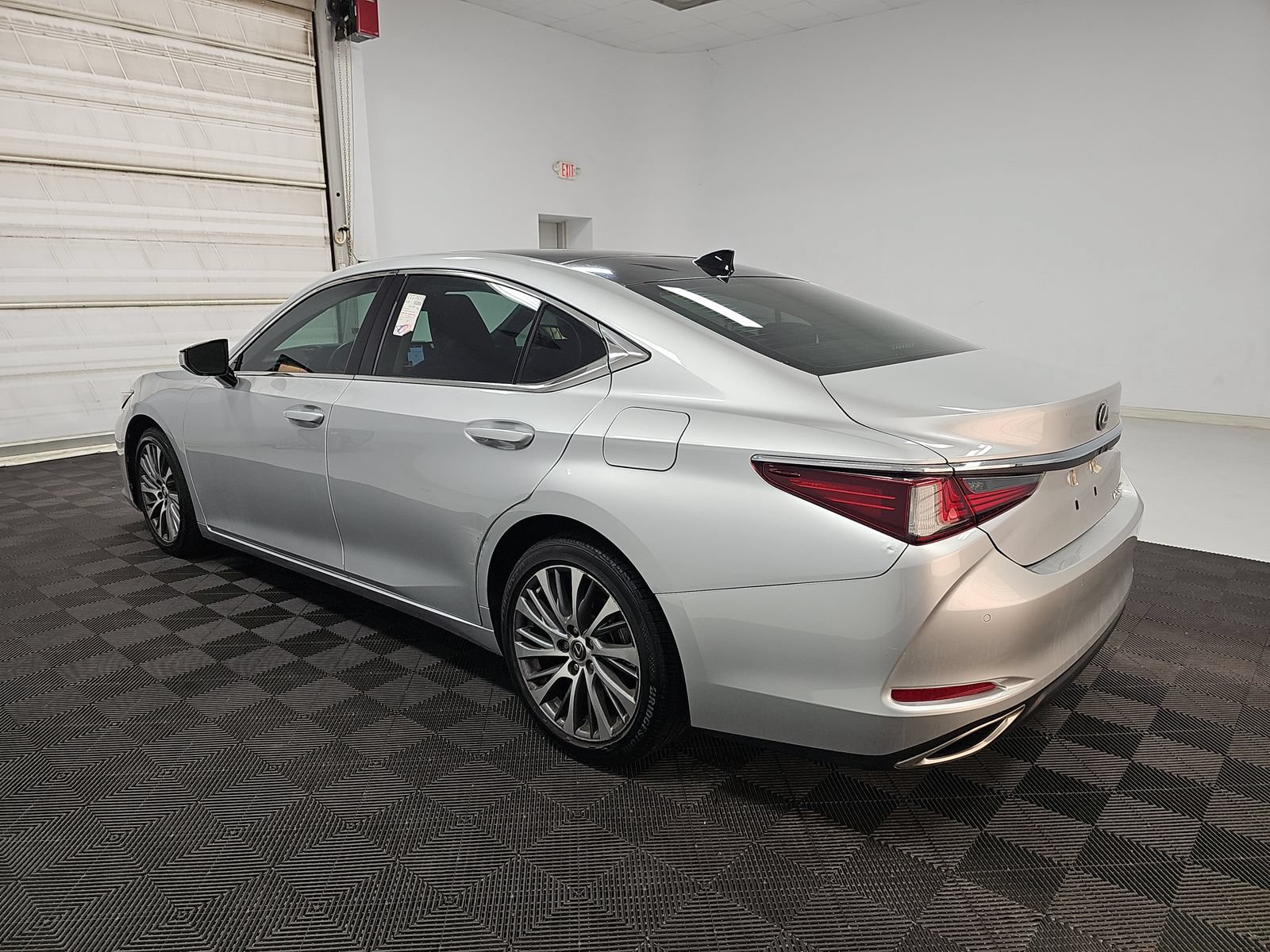 Used 2019 Lexus ES 350 w/ Premium Package FWD image 6