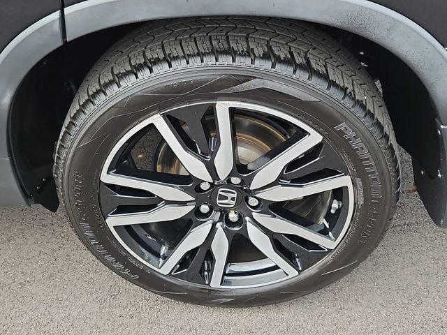 Used 2021 Honda Pilot Touring image 8