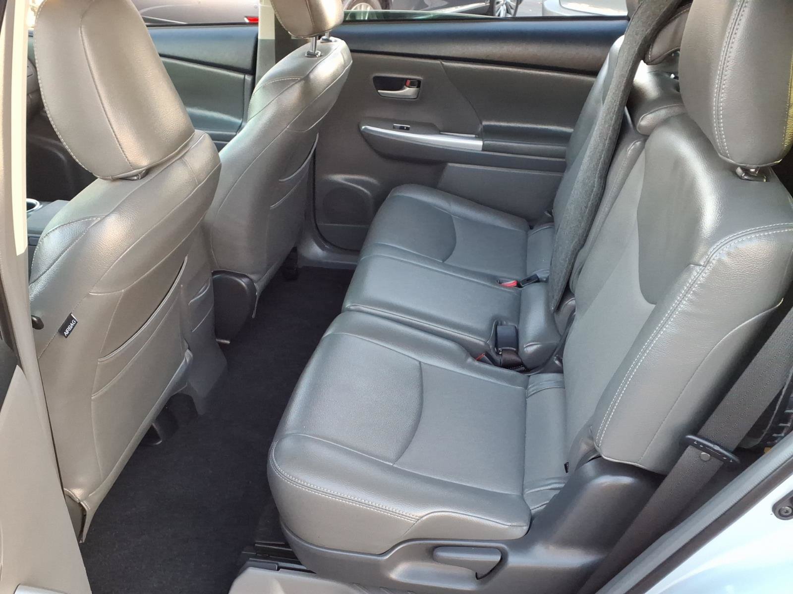 Used 2014 Toyota Prius V Three FWD image 10