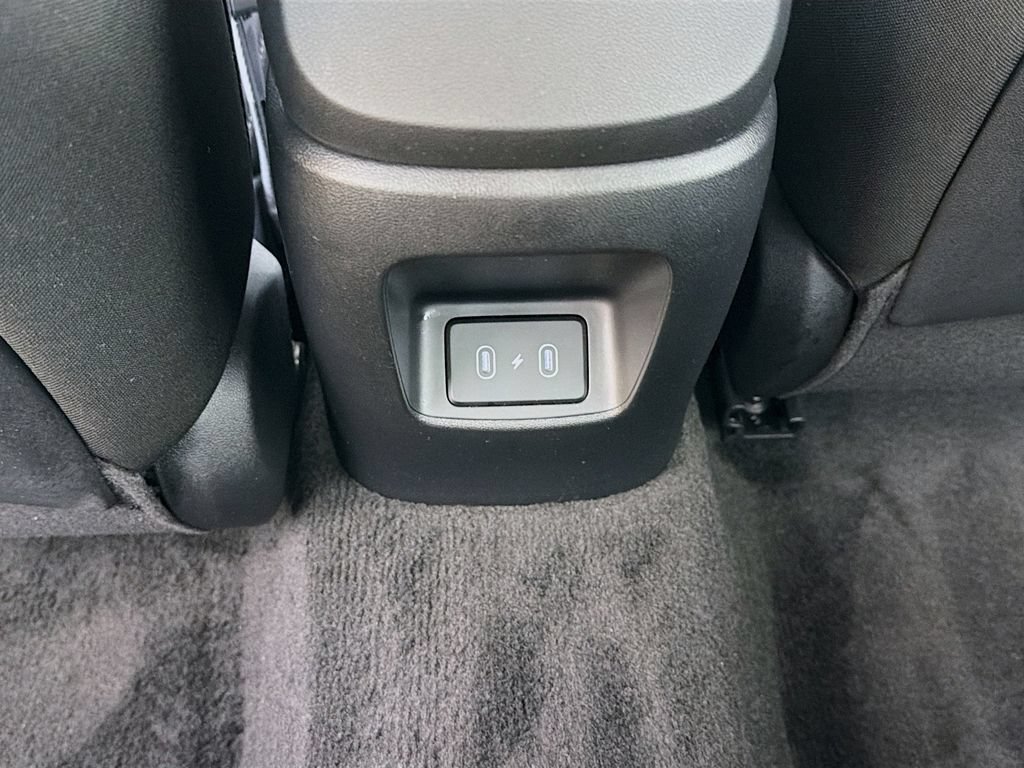 Used 2024 Hyundai Elantra SEL FWD image 38