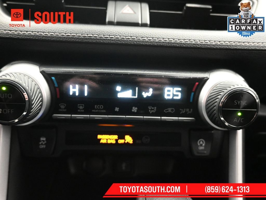 Used 2021 Toyota RAV4 XLE w/ Convenience Package image 16