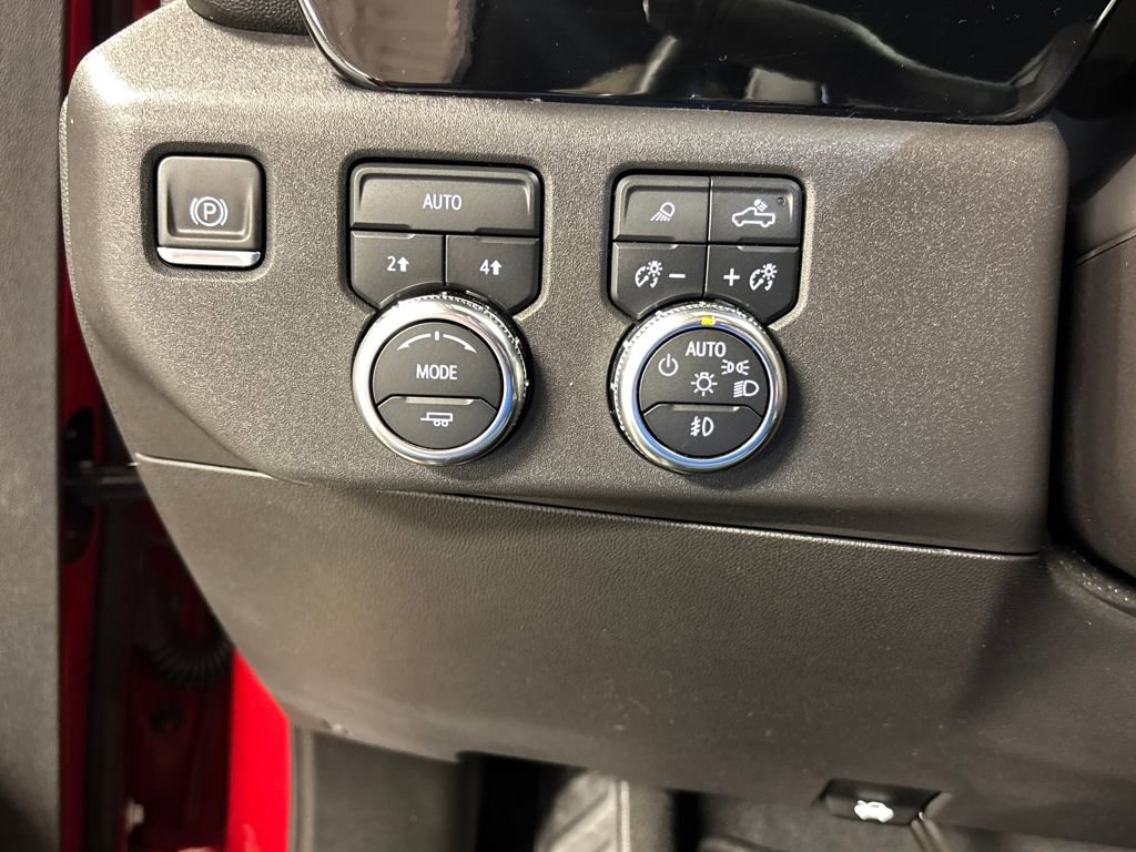 Used 2024 GMC Sierra 1500 SLT w/ SLT Convenience Package image 31