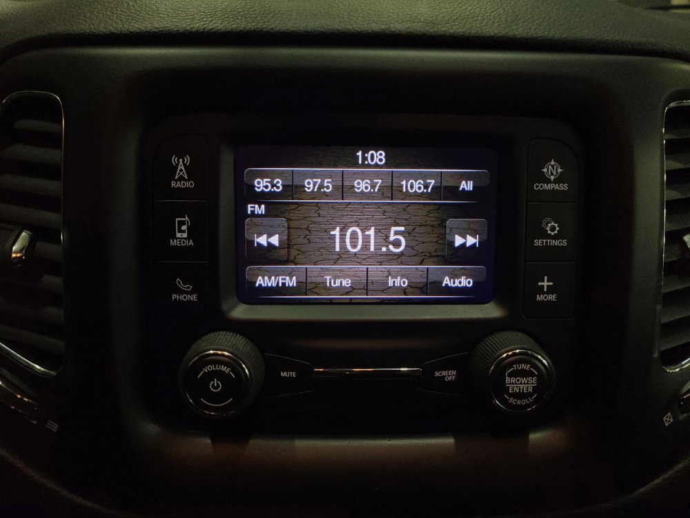Used 2018 Jeep Compass Latitude w/ Cold Weather Group AWD/4WD image 25