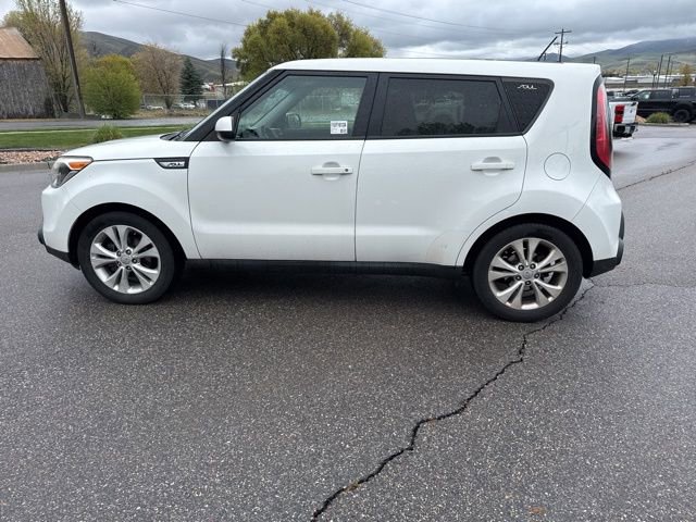Used 2015 Kia Soul + FWD image 3