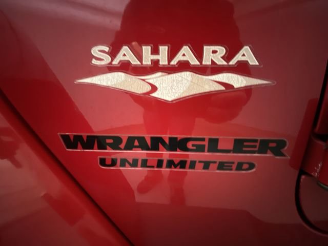 Used 2014 Jeep Wrangler Unlimited Sahara image 25