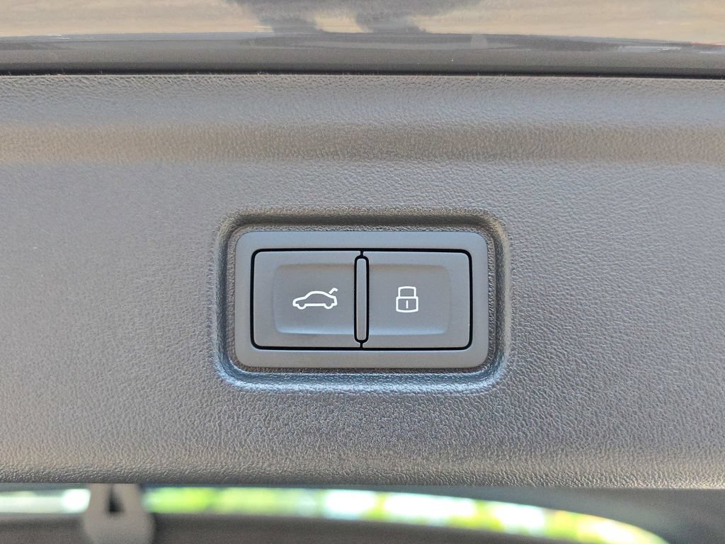 New 2027 Audi A6 e-tron Premium RWD image 13