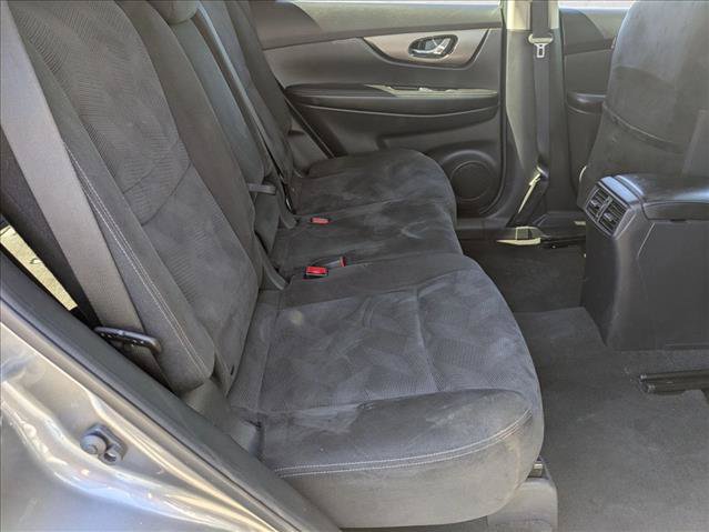 Used 2015 Nissan Rogue SV AWD/4WD image 18