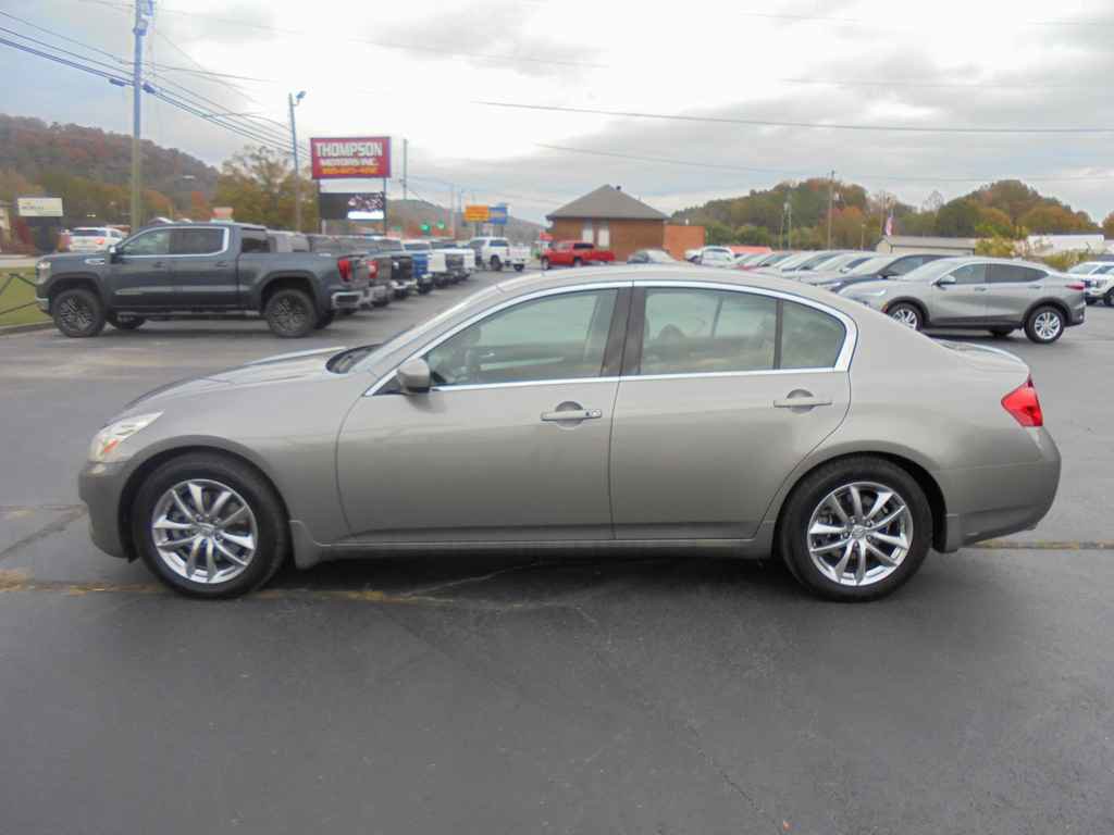 Used 2009 INFINITI G37 Journey