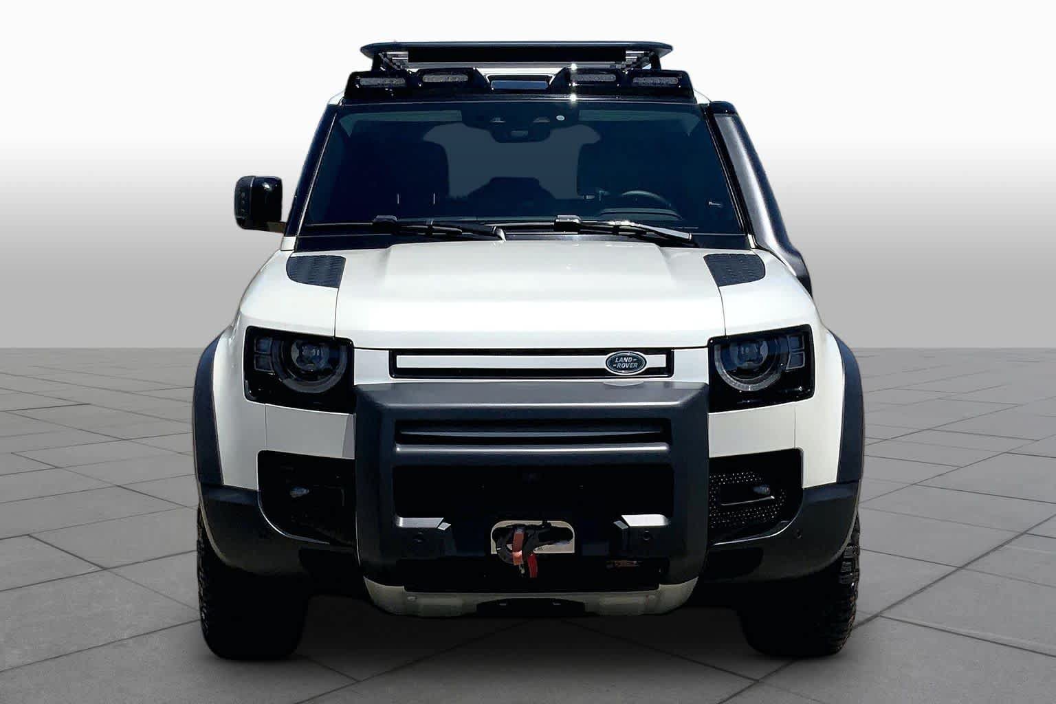 Used 2024 Land Rover Defender 110 S AWD/4WD image 4