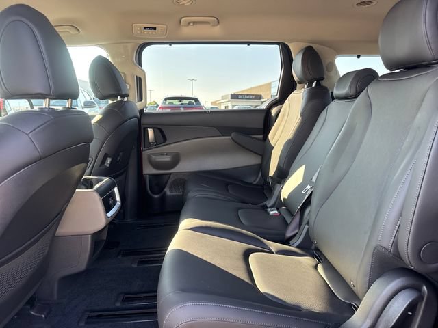 Certified 2026 Kia Carnival EX FWD image 9