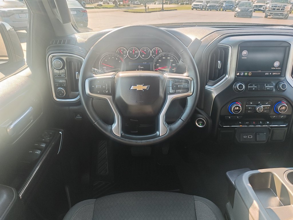 Used 2022 Chevrolet Silverado 1500 LT AWD/4WD image 16