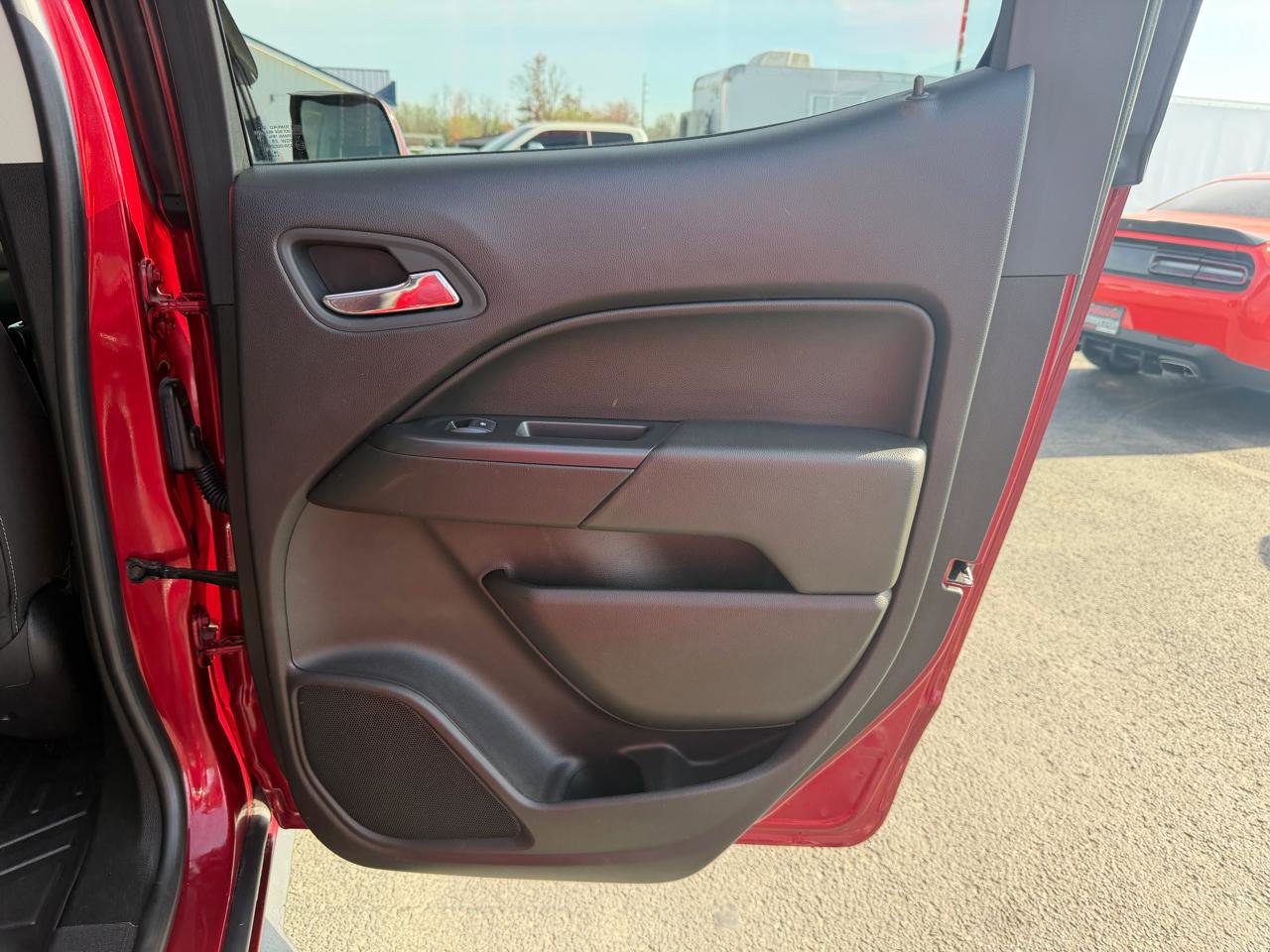 Used 2019 Chevrolet Colorado LT w/ LT Convenience Package image 18