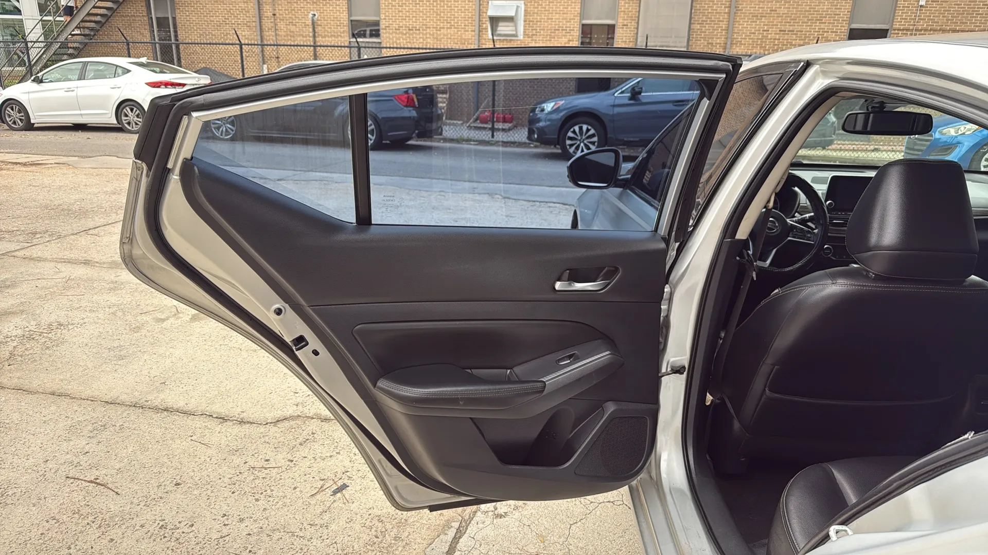Used 2019 Nissan Altima 2.5 SL FWD image 18