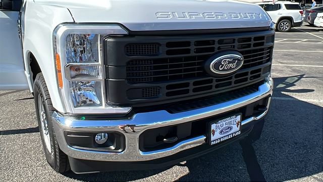 New 2026 Ford F250 XL w/ XL Chrome Package image 11