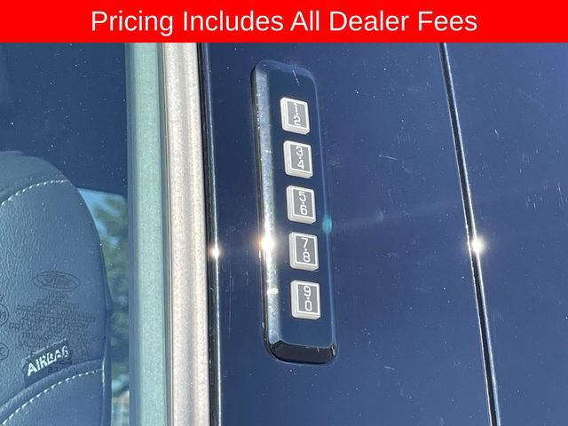 Used 2023 Ford F350 Lariat AWD/4WD image 13
