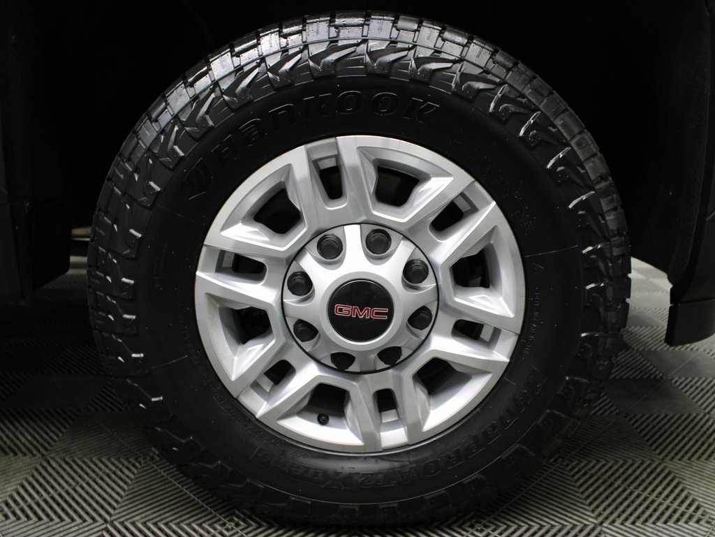Used 2024 GMC Sierra 2500 Pro image 8