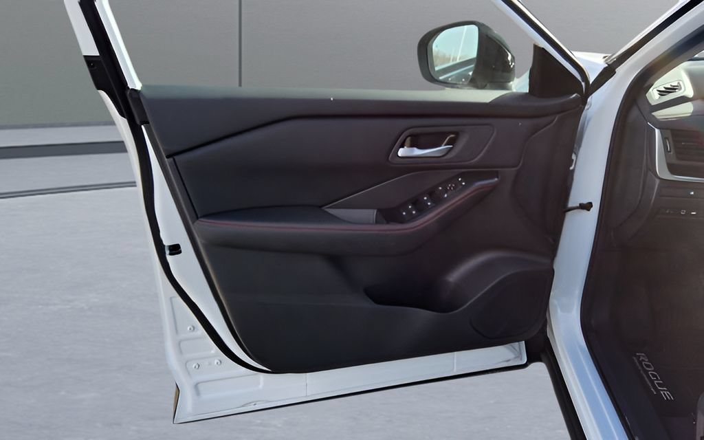 New 2026 Nissan Rogue SV AWD/4WD image 35