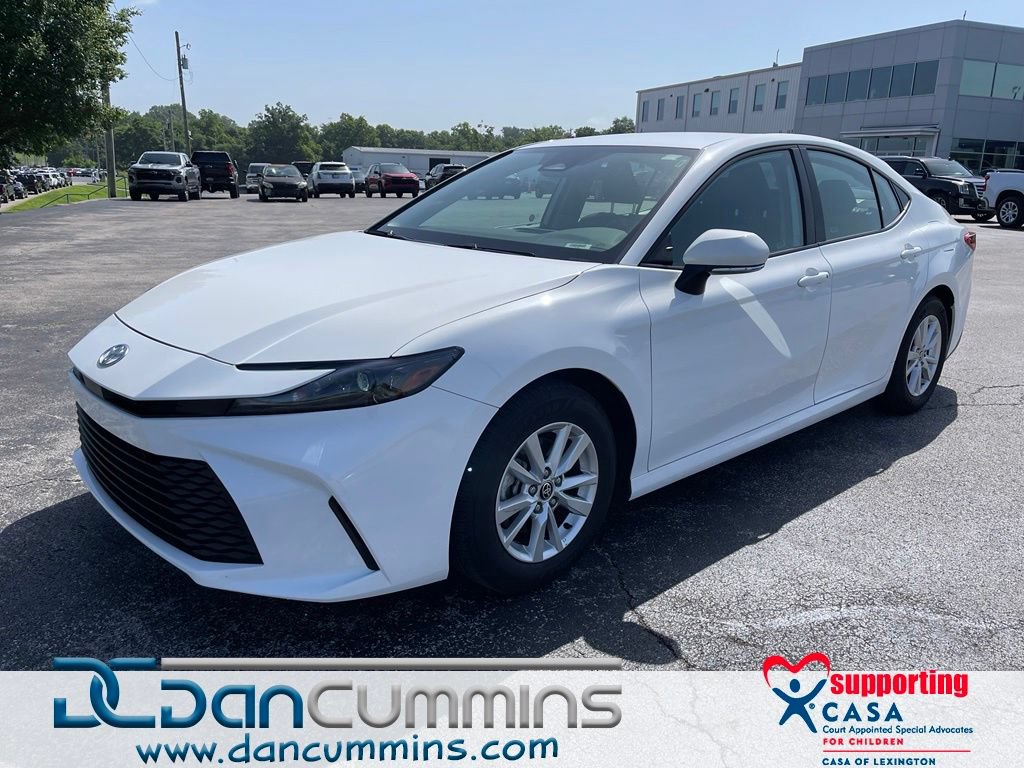 Used 2025 Toyota Camry LE FWD image 1