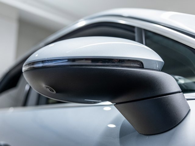 Used 2025 Porsche Cayenne image 14