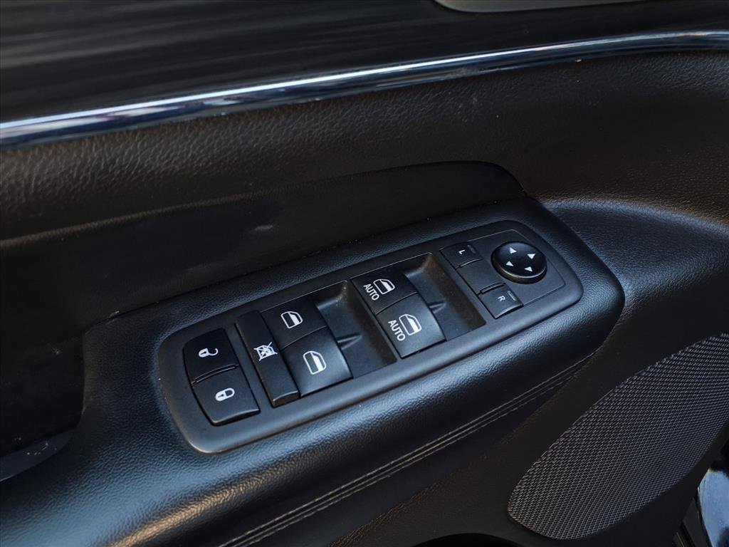 Used 2019 Jeep Grand Cherokee Limited w/ Luxury Group II image 18