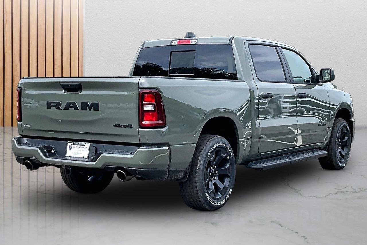 New 2026 RAM 1500 Express AWD/4WD image 8