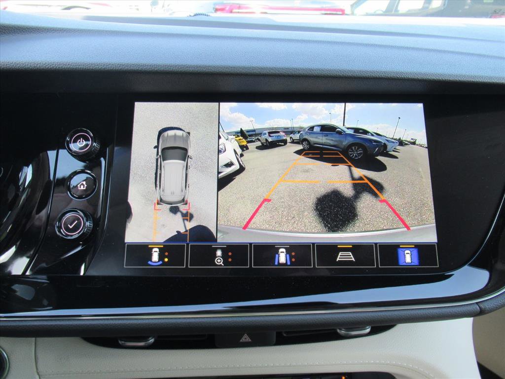 Used 2023 Buick Envision Avenir image 32