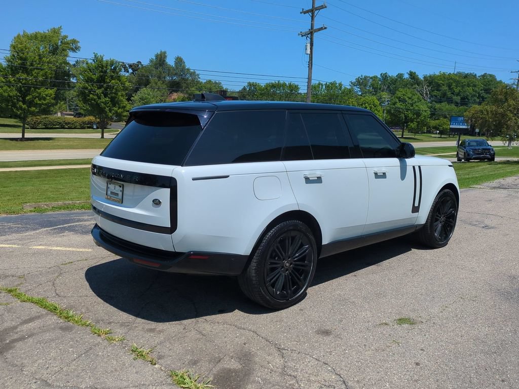 Used 2022 Land Rover Range Rover SE AWD/4WD image 5