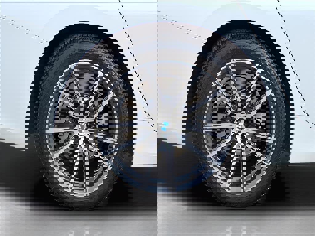 Used 2021 BMW 330i xDrive Sedan w/ Premium Package image 6