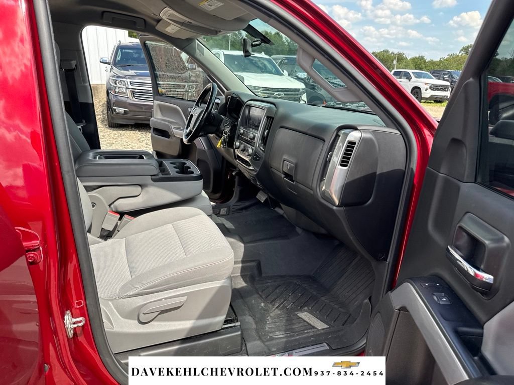 Used 2018 Chevrolet Silverado 1500 LT w/ All Star Edition AWD/4WD image 23