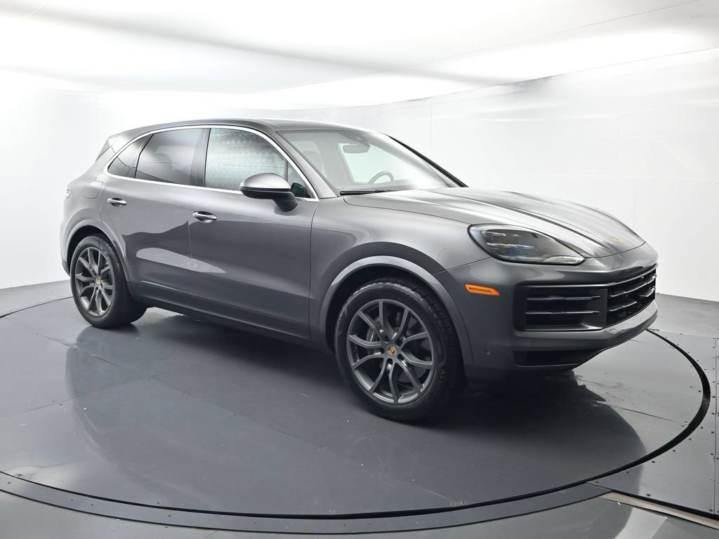Certified 2024 Porsche Cayenne AWD/4WD image 17