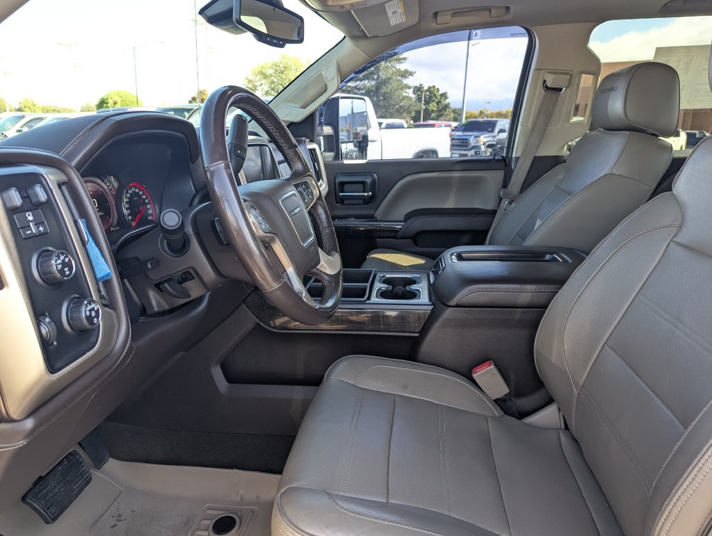 Used 2015 GMC Sierra 1500 Denali w/ Driver Alert Package AWD/4WD image 25