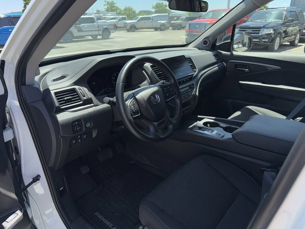 Used 2024 Honda Ridgeline Sport image 37