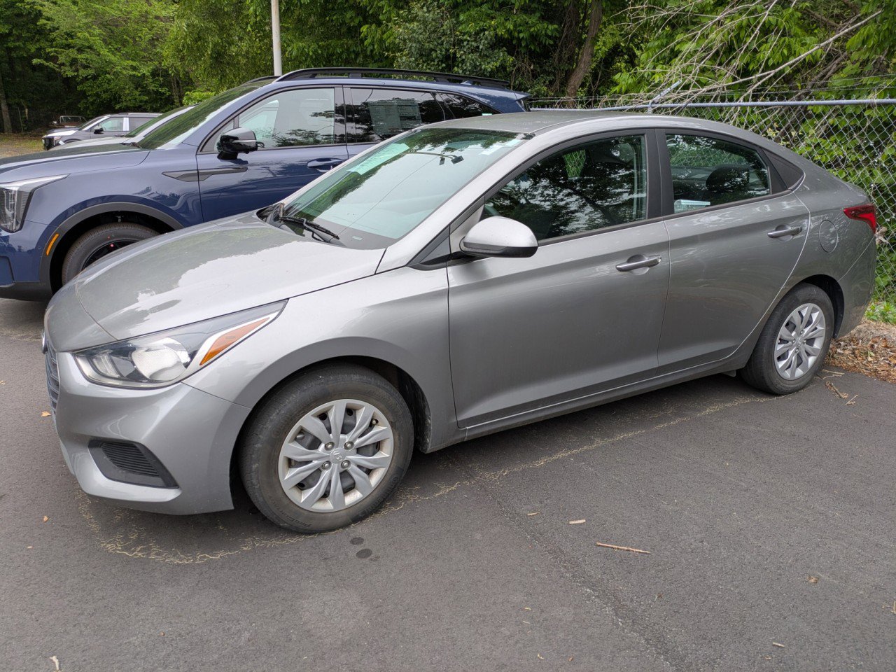 Used 2022 Hyundai Accent SE FWD image 3