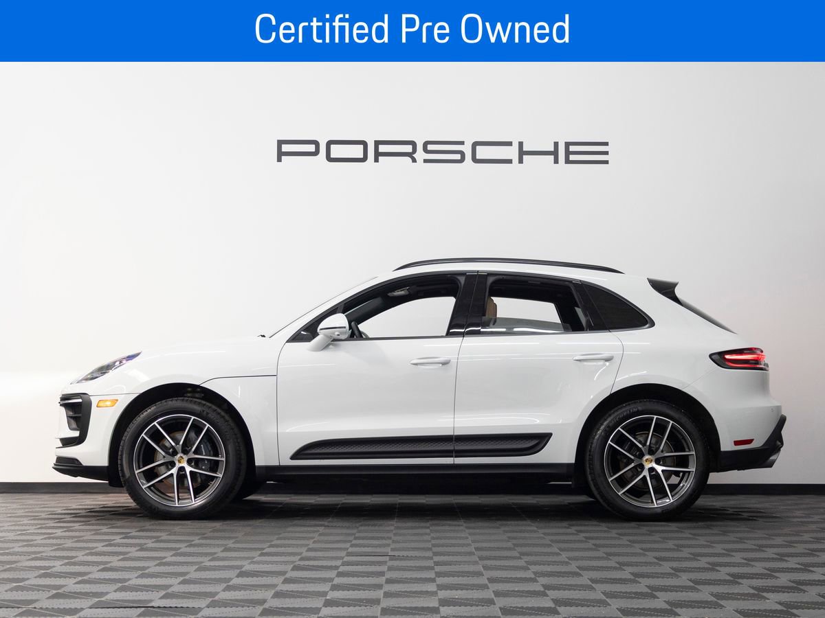 Certified 2025 Porsche Macan image 2