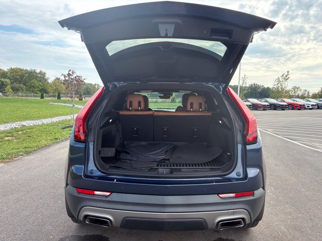 Used 2020 Cadillac XT4 Premium Luxury w/ Enhanced Visibility Package FWD image 10