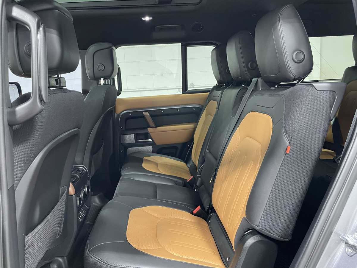 Used 2023 Land Rover Defender 130 X AWD/4WD image 16